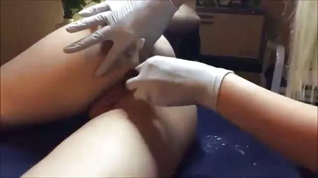 Πορνό χωρίς εγγραφή  Λεσβία με το χέρι sex video krifi kamera τρύπες γλείφει κάθε άλλη