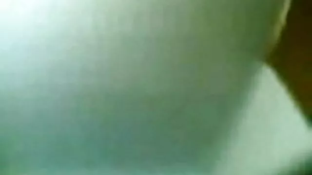 Πορνό χωρίς εγγραφή  Γυναίκα παίρνει δοθεί στον xysimo sto mouni εραστή της μπροστά από το σύζυγό της