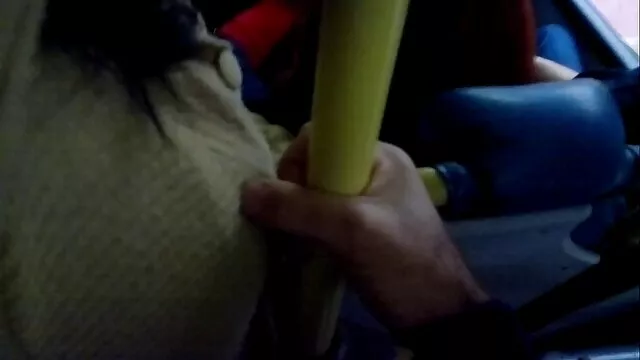 Πορνό χωρίς εγγραφή  Ώριμη λίπος κορίτσι σε κάλτσες και χάντρες θα βιδωθεί μουνακια σεξ από μια ρωσική άνθρωπος με ένα κτύπημα στο κρεβάτι