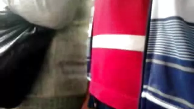 Πορνό χωρίς εγγραφή  Αύγουστος Ames είναι χάλια μαύρο κηπουρός στρόφιγγες στο σαλόνι γερμανικοσεξ