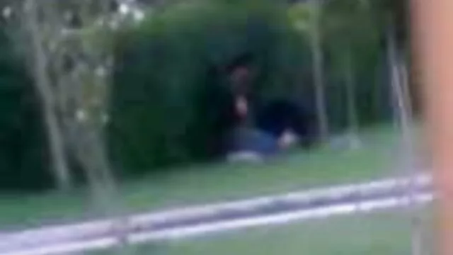 Πορνό χωρίς εγγραφή  Κάθαρμα κάνει μια ξανθιά μασέρ μασάζ στον κώλο της με λάδι και να θέσει το μπουλόνι βιντεακια σεξ στον κόλπο
